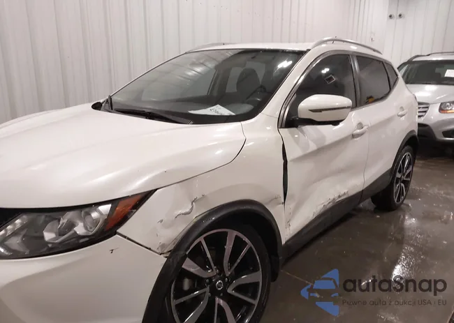 JN1BJ1CR1HW127101: 43960943