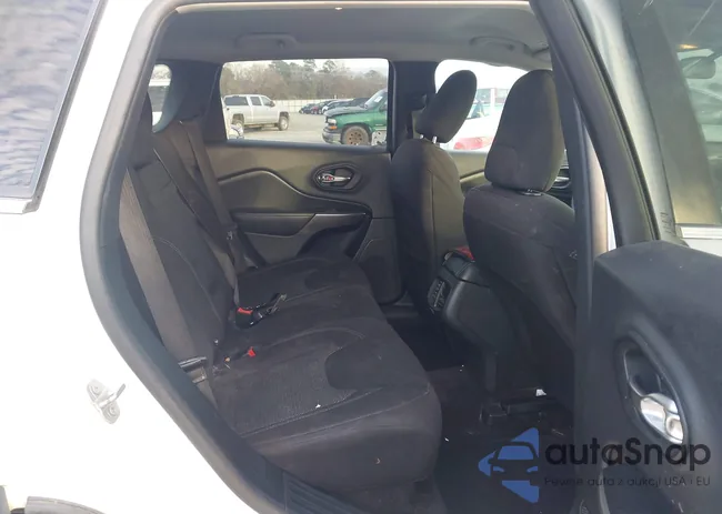 1C4PJLCB5KD178489: 43960951