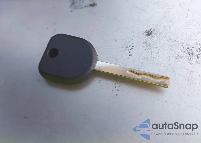 2GNALBEK2C6173278: 43961028