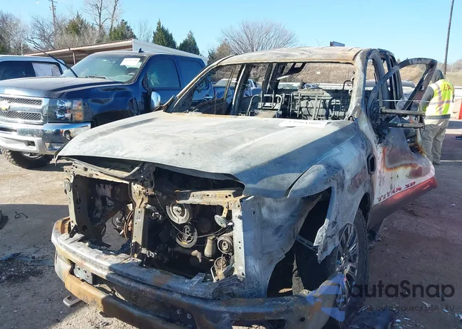 1N6BA1F49JN521600: 43961068