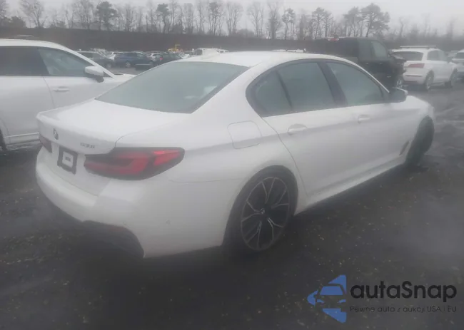 WBA53BH07MCF21332: 43960407