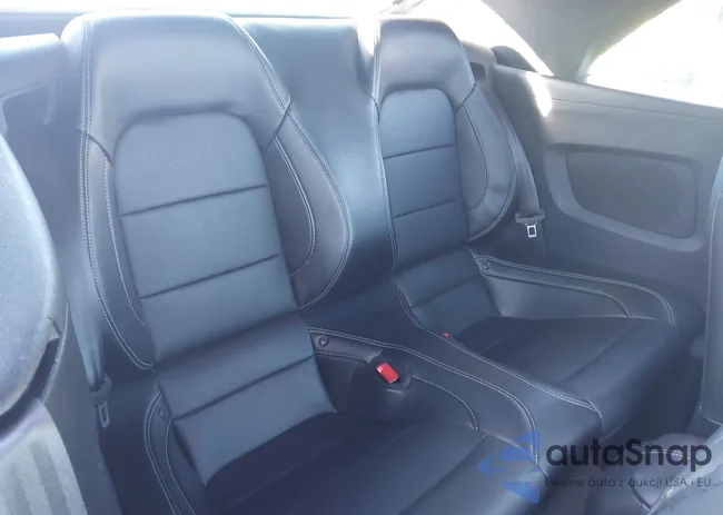 1FATP8UHXJ5166933: 43960545