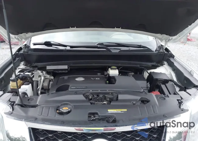 5N1AR2MM8EC605758: 43960578