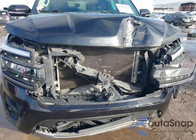 1FMJU1H81PEA01577: 43960620