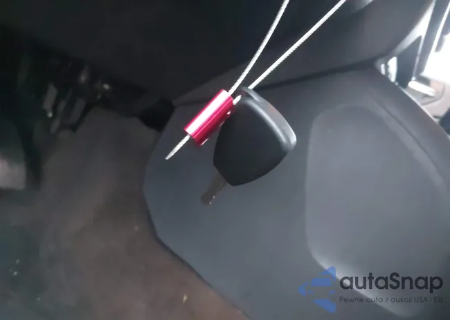 1C4NJRCB8ED728900: 43960630