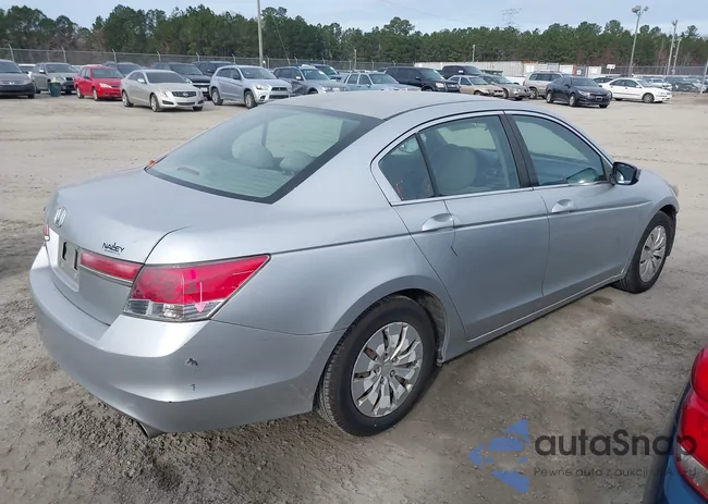 1HGCP2F39BA005685: 43960641