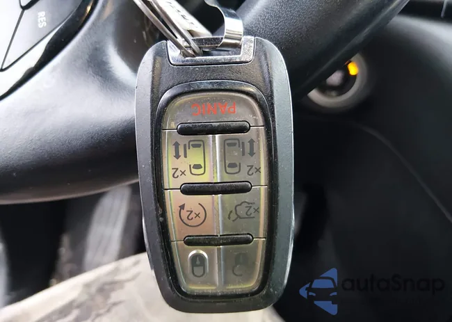 2C4RC1BG3JR306406: 43960683