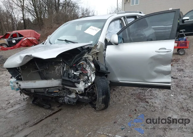 5TDBK3EH6CS146228: 43960701