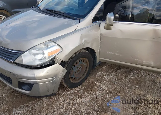 3N1BC11E88L404911: 43960712