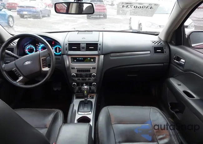 3FAHP0JG2CR148042: 43960734