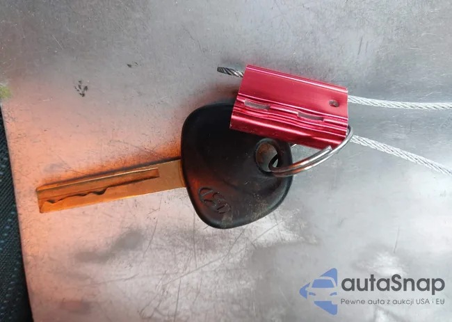 KMHCT5AE3HU305553: 43961775