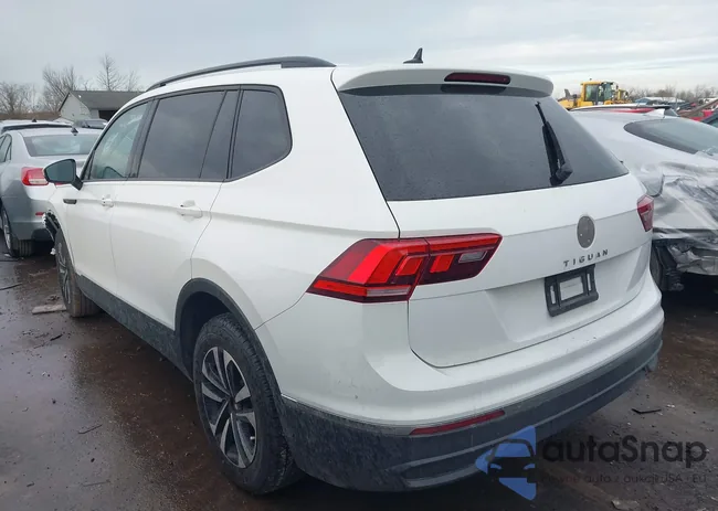 3VVRB7AX8PM112947: 43961826