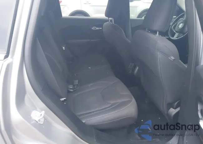 1C4PJLCS1FW553904: 43961853