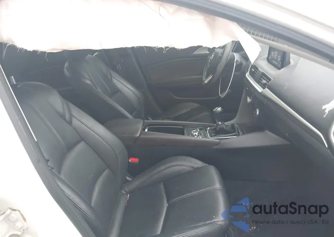 3MZBN1V30JM232676: 43961919