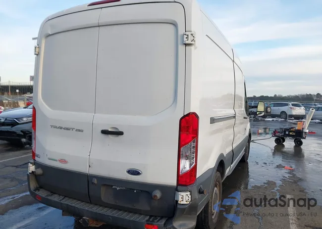 1FTYR2CG1HKA36048: 43961348