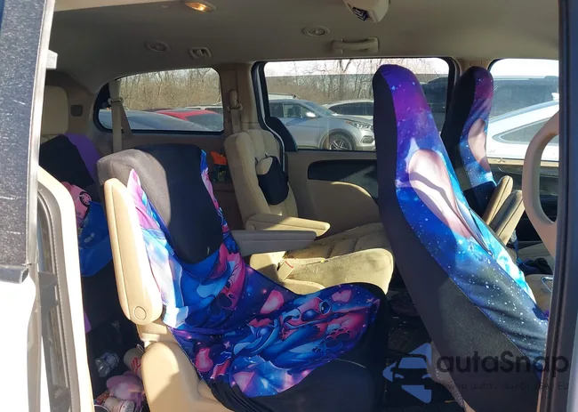 2C4RDGCG2GR375210: 43961425