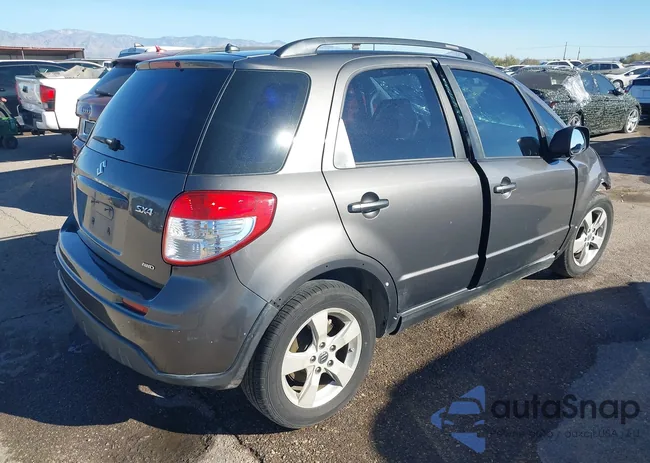 JS2YB5A37C6307482: 43961435