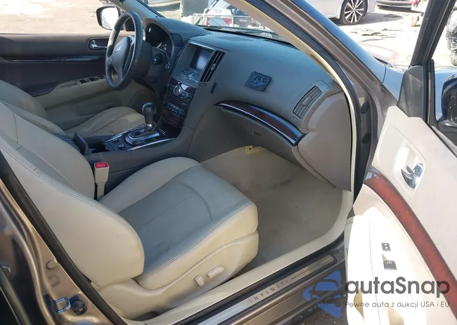 JN1CV6AP2BM505307: 43961533