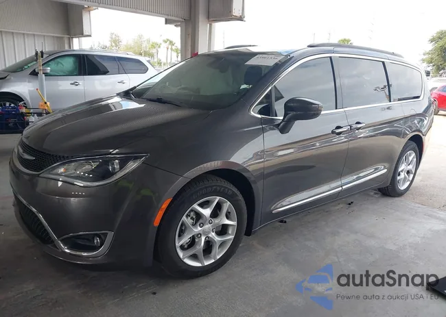 2C4RC1BG2HR516134: 43961536