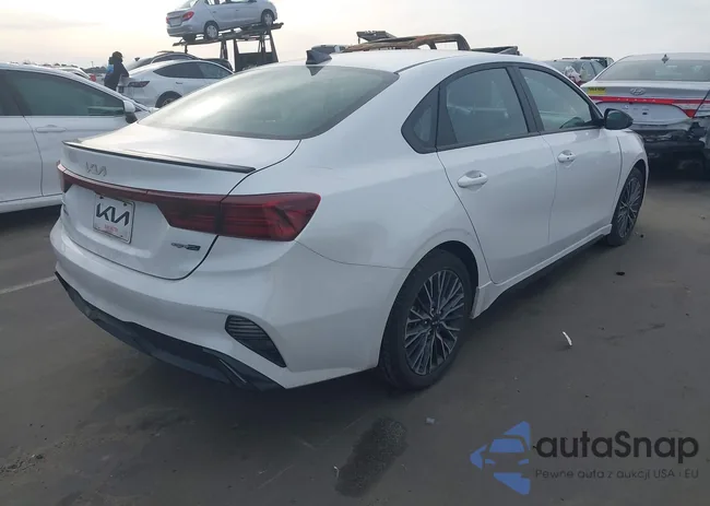 3KPF54AD3RE771240: 43961580