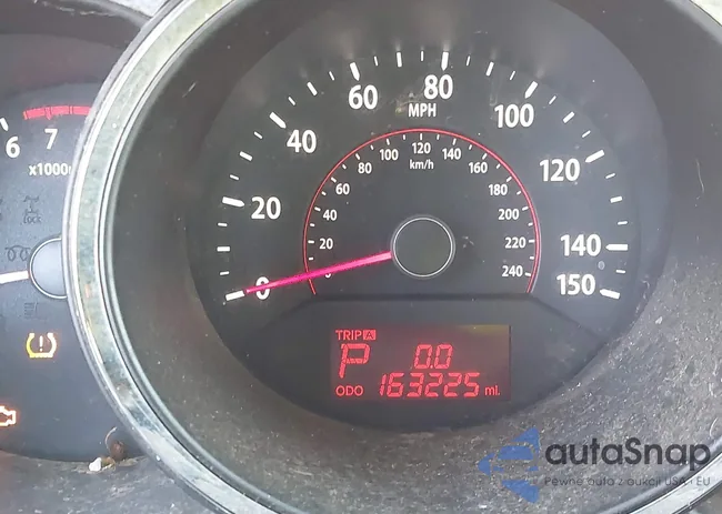 5XYKT3A18BG012807: 43961640