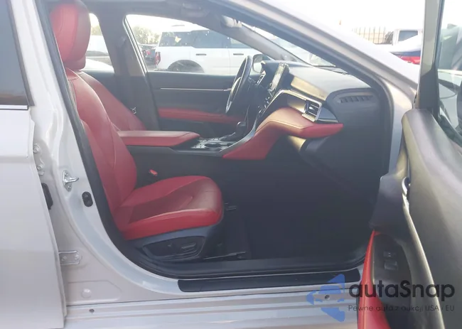 4T1K61AK6NU073768: 43961646