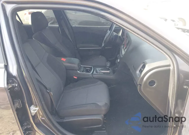 2C3CDXBG2NH255213: 43962841