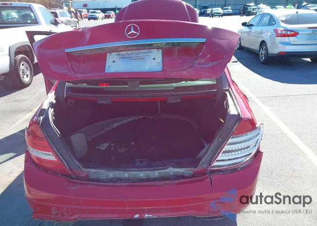 WDDGF4HB6EA956309: 43963142