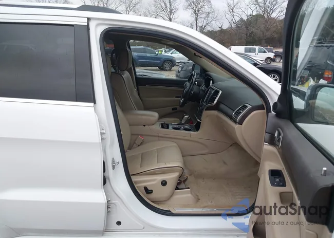 1C4RJECG2GC321220: 43963247