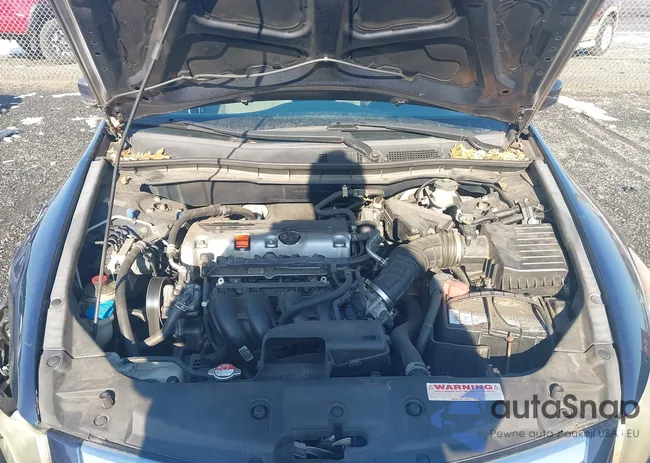 1HGCP2F49BA055883: 43963329