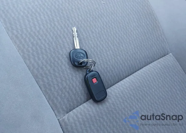 2T1BR32E68C929135: 43962353