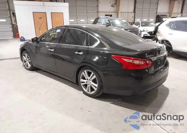 1N4BL3AP5HC113861: 43962464