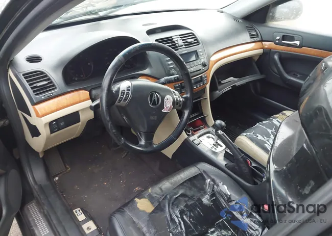 JH4CL96864C028247: 43962538