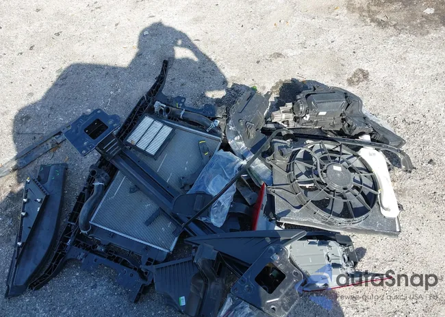 KMHLS4AG9NU250049: 43963812