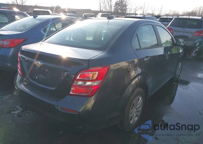 1G1JB5SH9J4108361: 43963900