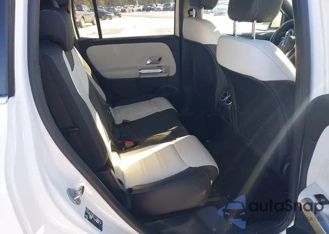 W1N4M4HB7PW274248: 43963383