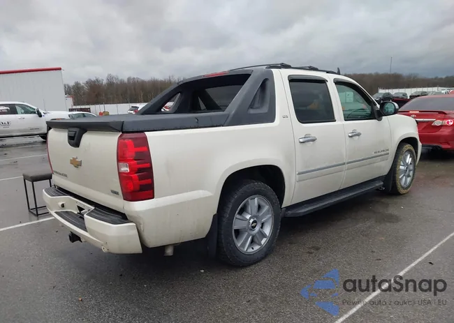 3GNVKGE00AG250943: 43963392