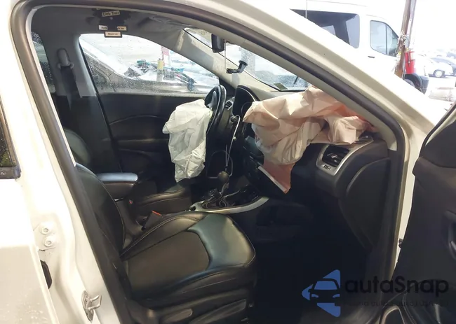 3C4NJDBB0KT792326: 43963598