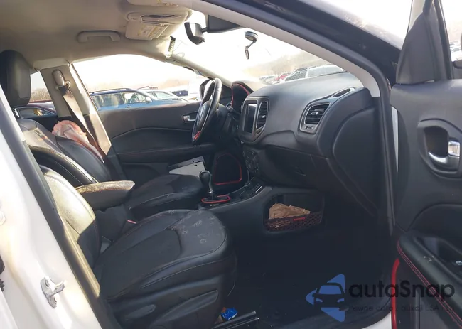 3C4NJDDB4LT118534: 43963738