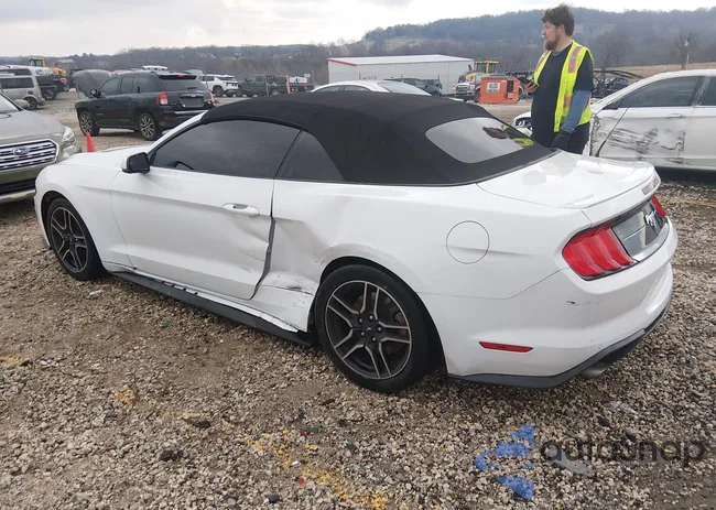 1FATP8UH3L5118855: 43964833