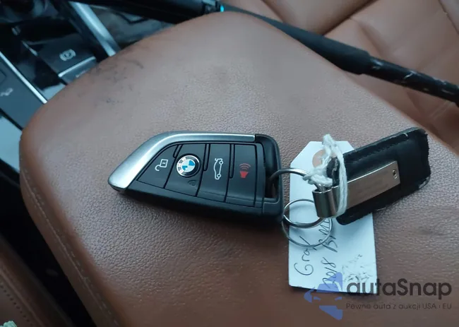 5UXTR9C51JLD68283: 43964871