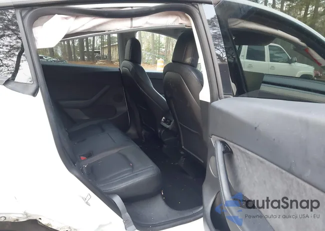 5YJYGDEEXLF024922: 43965059