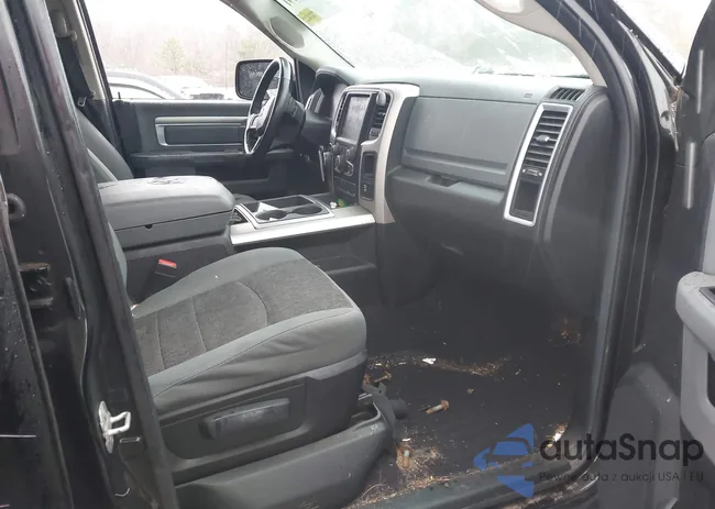 1C6RR7GT0ES281774: 43965191