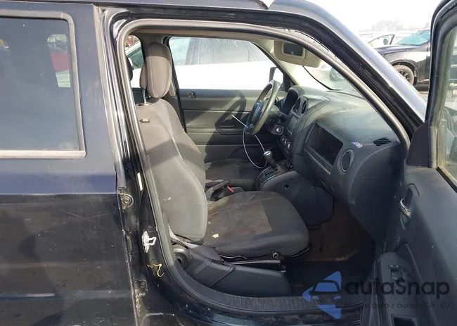 1C4NJPBA7ED777700: 43965333