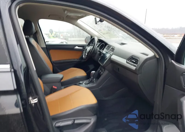 3VV2B7AX9JM058809: 43964580