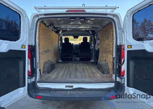 1FTYR1YM7HKA91645: 43964641