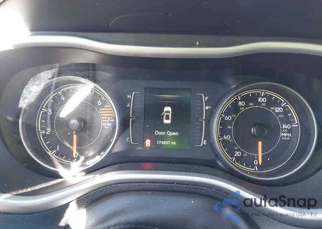 1C4PJLAB6GW346106: 43964739