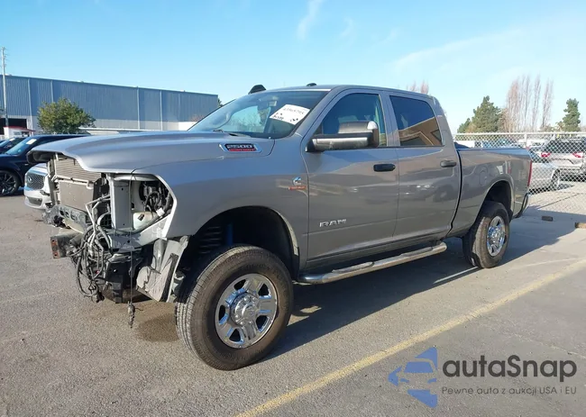 3C6UR5SL5LG141809: 43965795