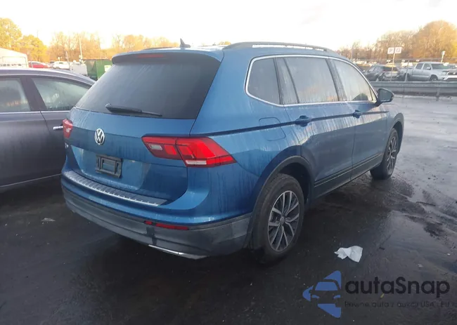 3VV3B7AX5KM069408: 43965886