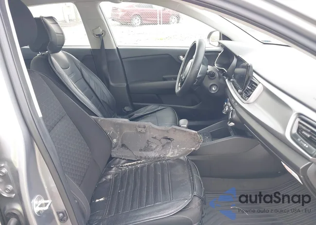 3KPA24AD1PE537792: 43966100